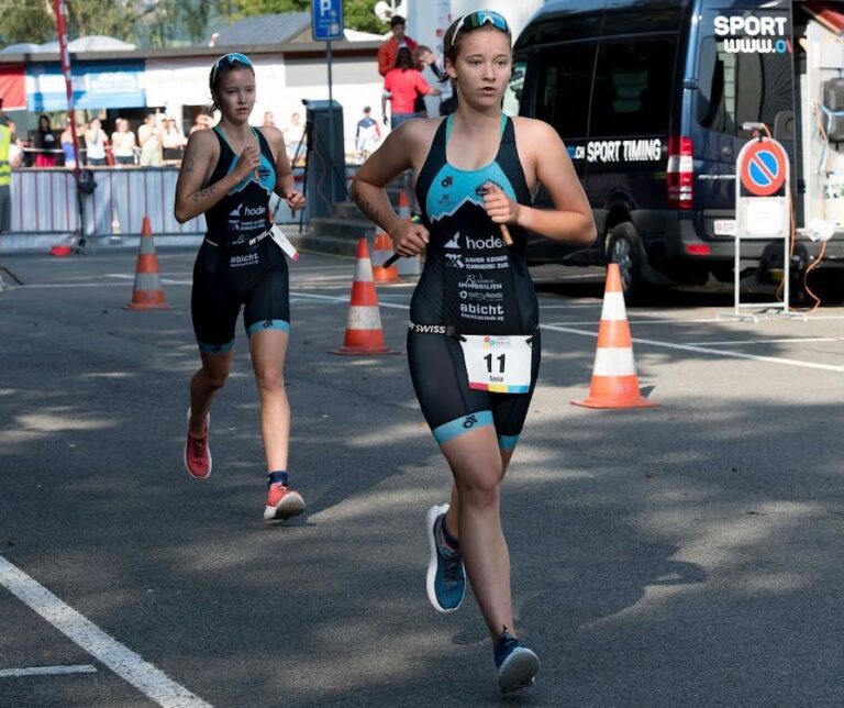 Zweiter Platz Overall für Lea und Dritter Platz Overall für Anna am Schwyzer Triathlon